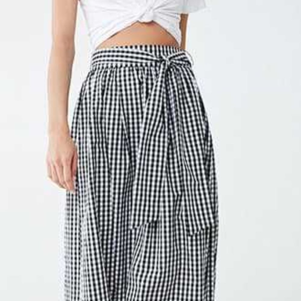 Forever 21 Belted Black And White Gingham Skirt